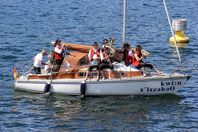 通过比赛事 通过比赛事